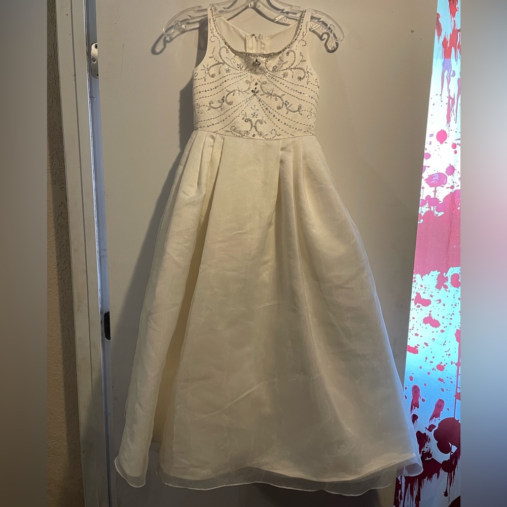 Mon Cheri Bridals Flower Girl Dress